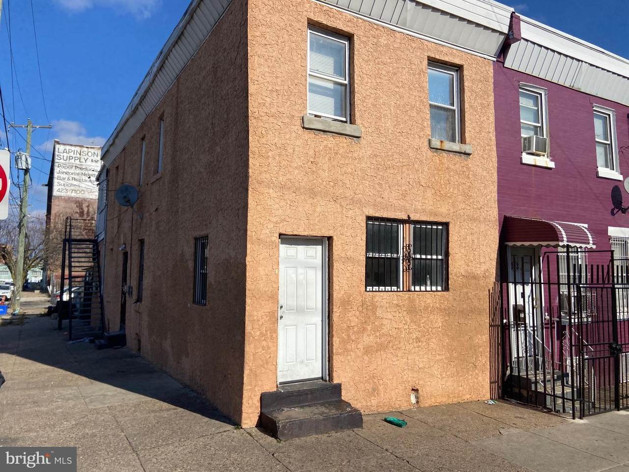 311 Somerset Street - Photo 1