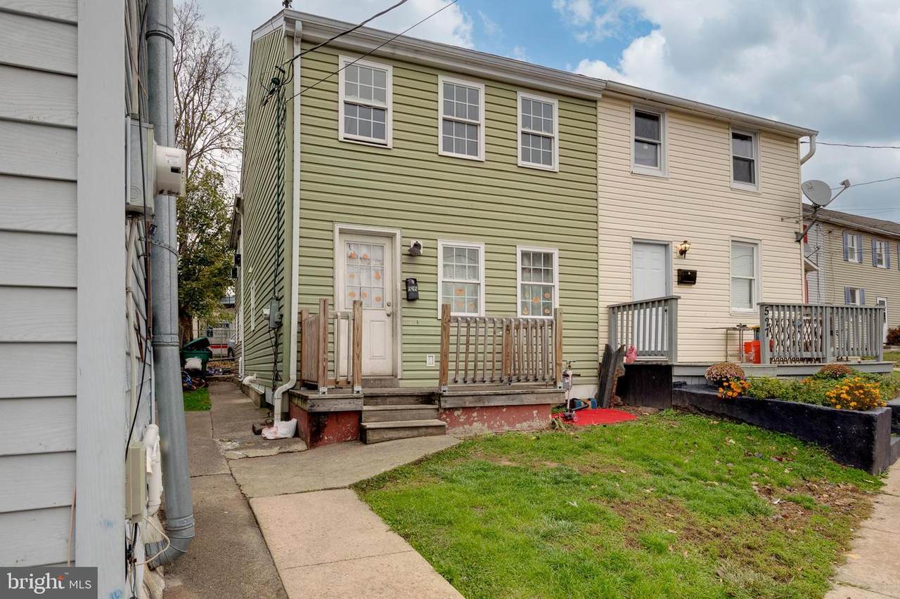 525 Concord Lane - Photo 1