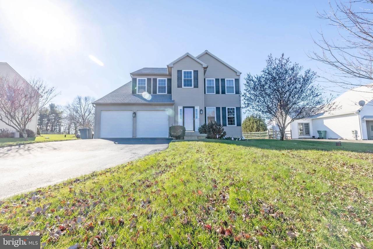 20 Amoroso Lane - Photo 1
