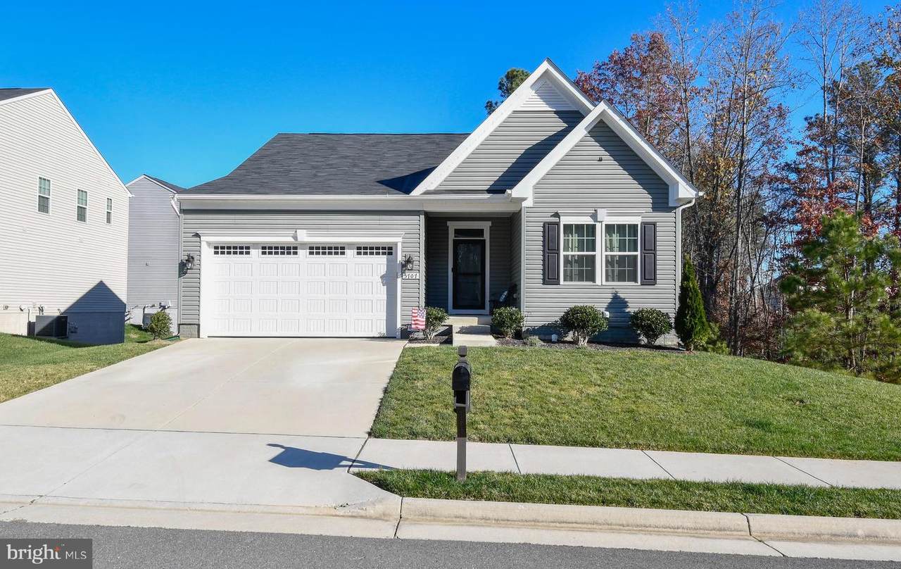 5707 Piney Glade Road - Photo 1