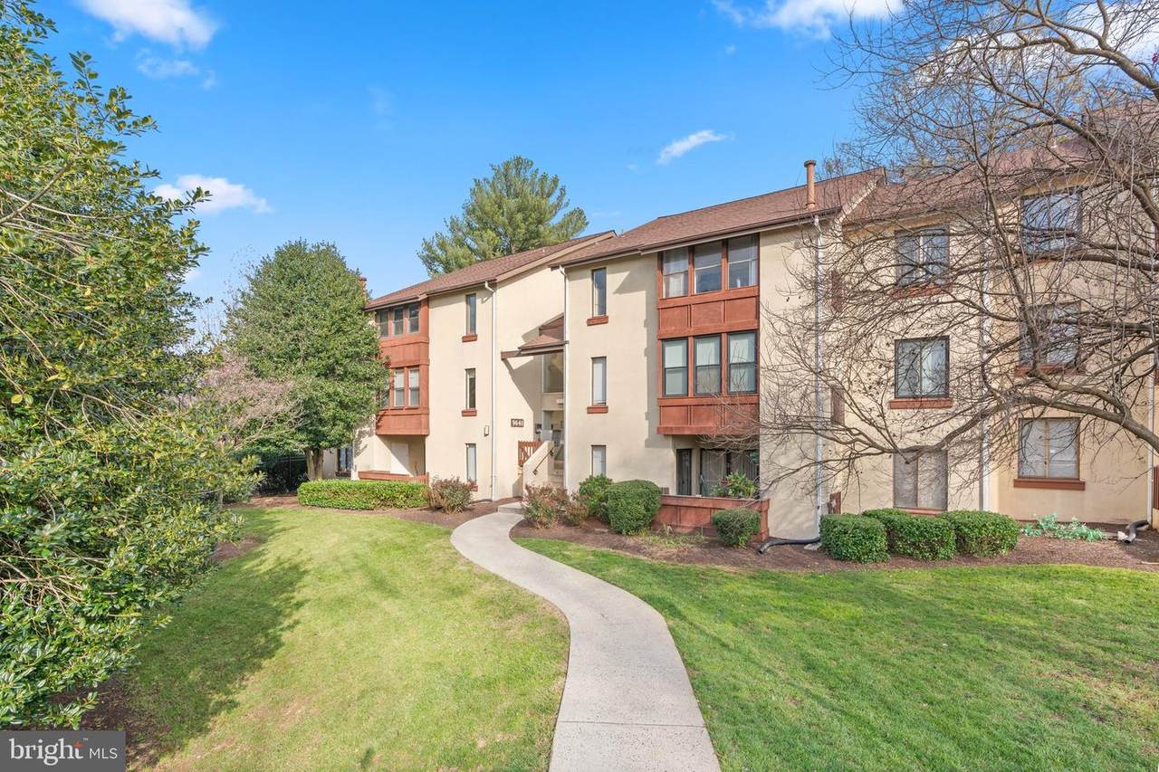 9641 Whiteacre Road - Photo 1