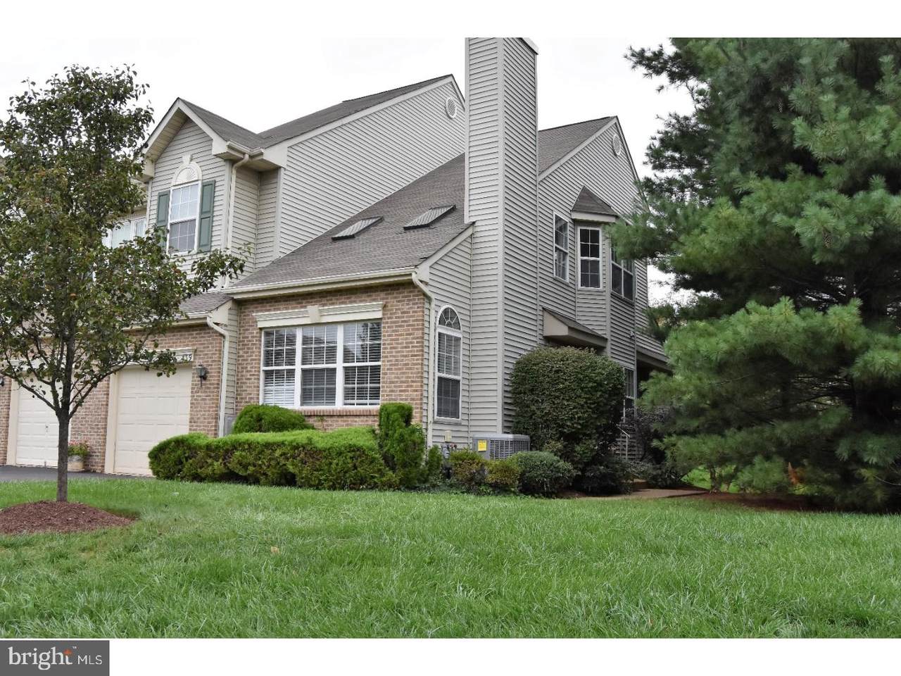 339 Fieldstone Drive - Photo 1