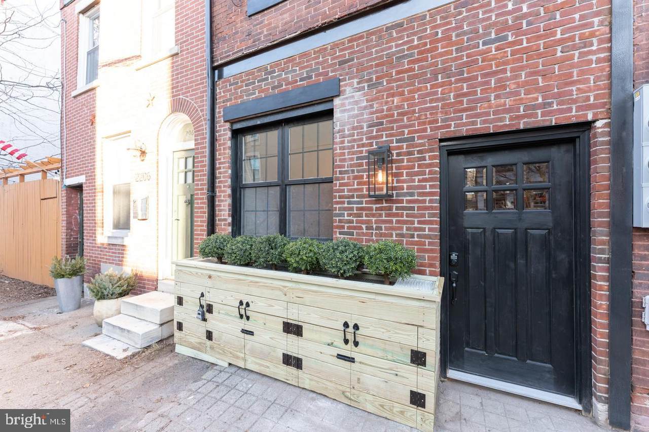 2208 Taggert Street - Photo 1