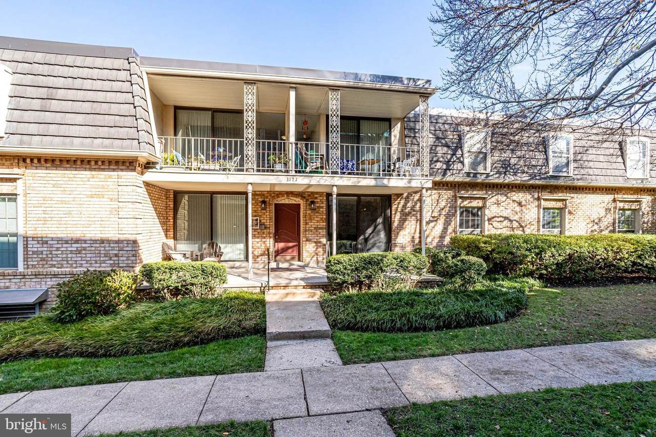 3127 Patrick Henry Drive - Photo 1