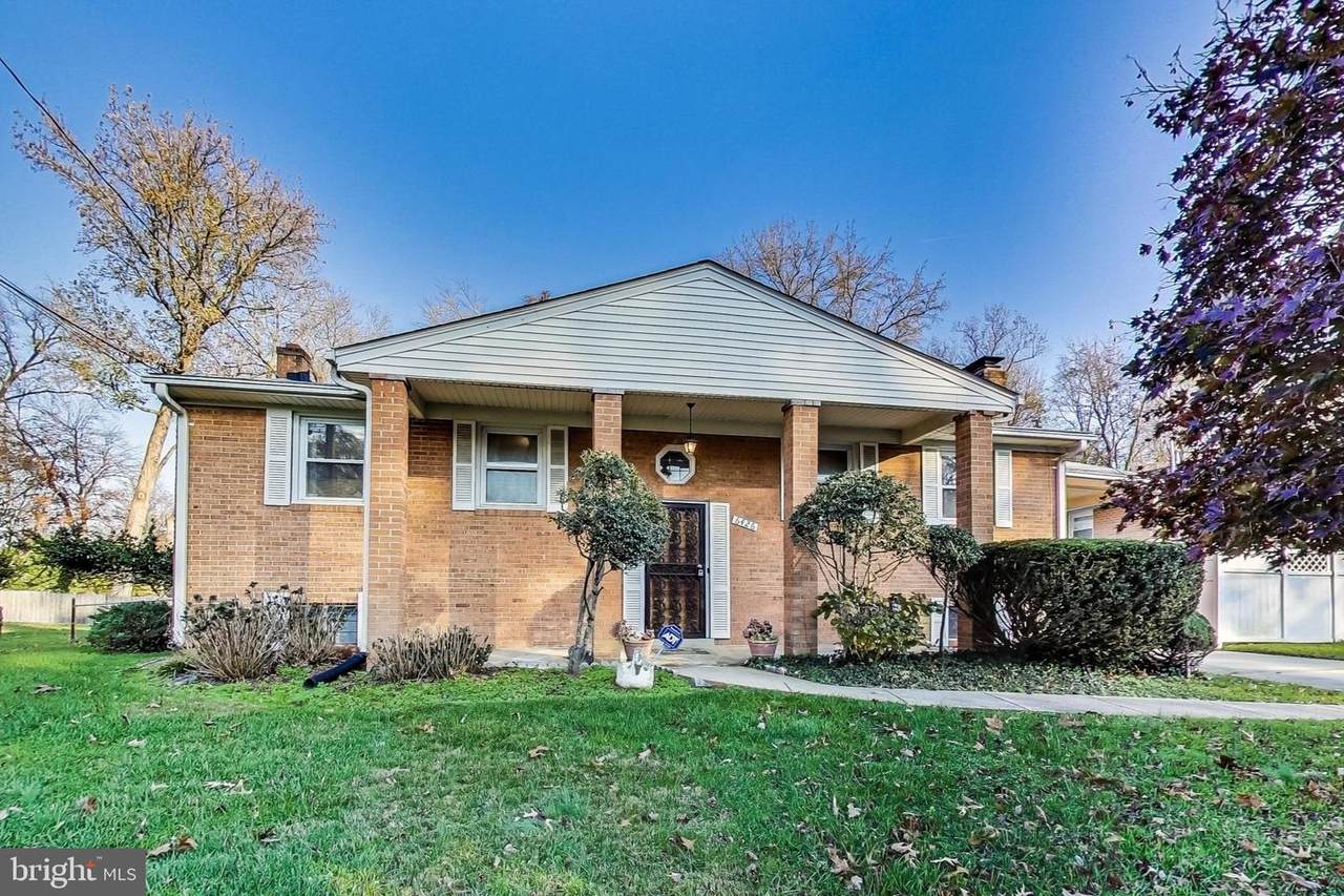 6426 White Oak Avenue - Photo 1
