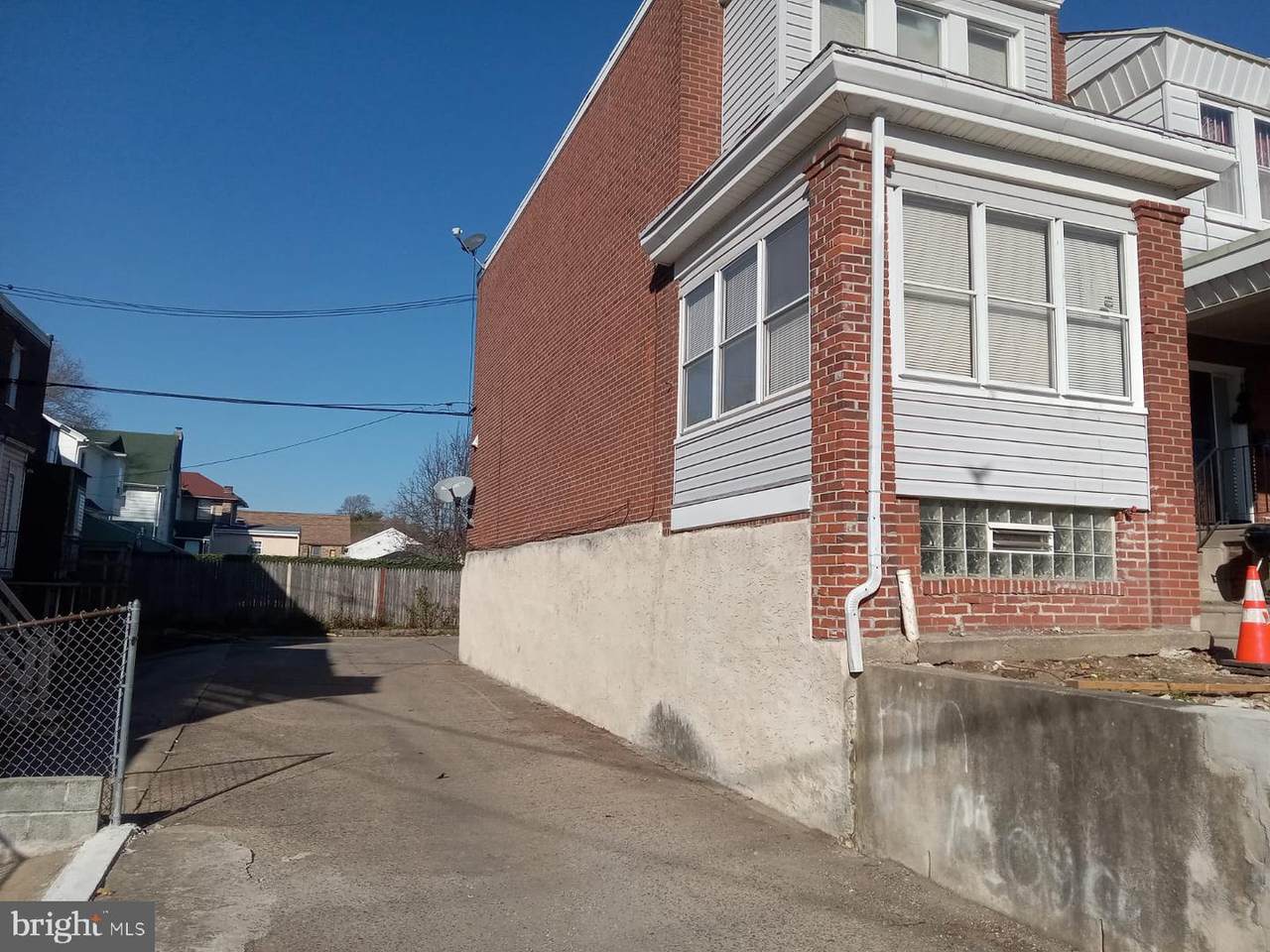 5712 Colgate Street - Photo 1
