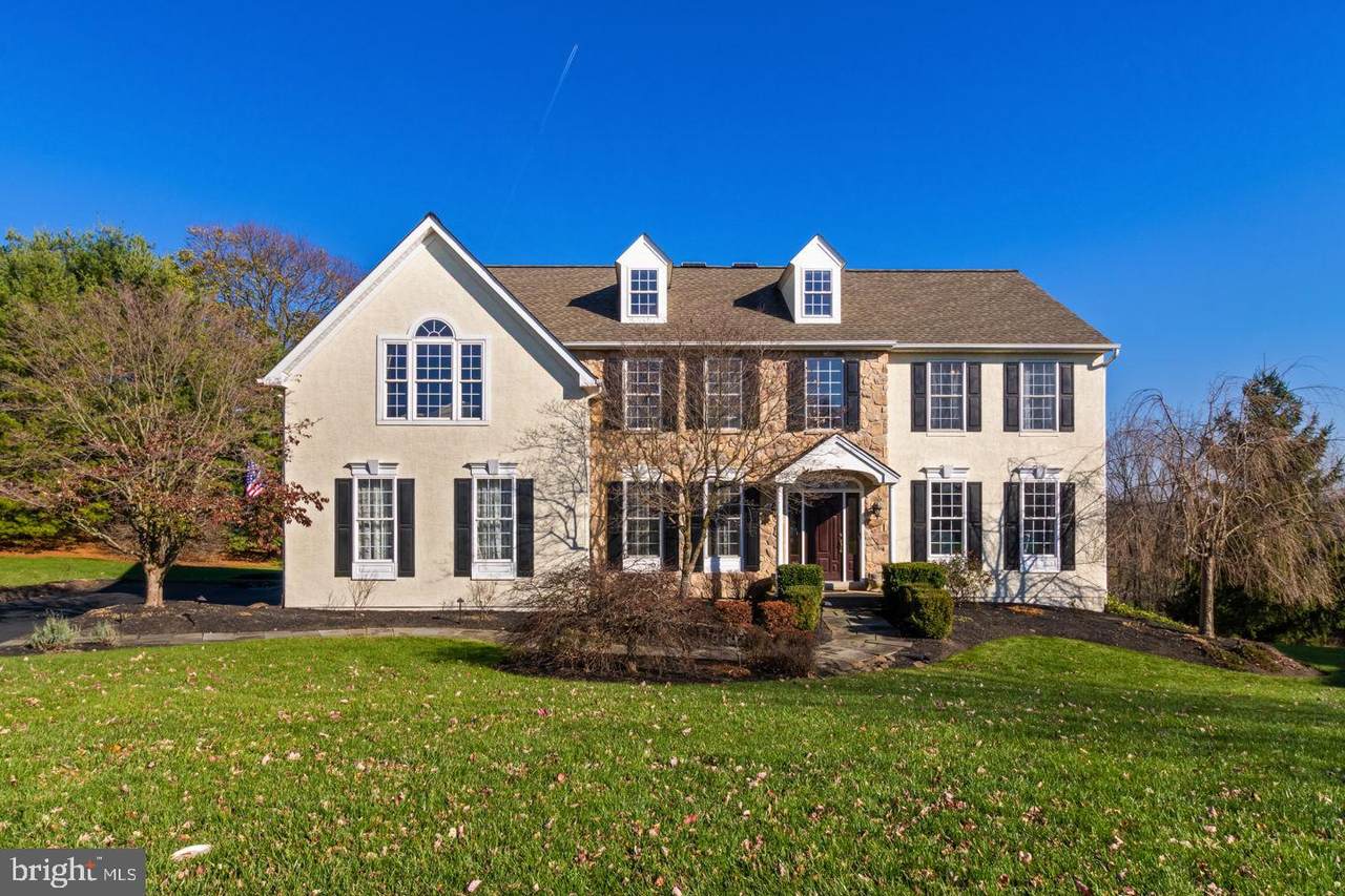 5440 Weyhill Lane - Photo 1