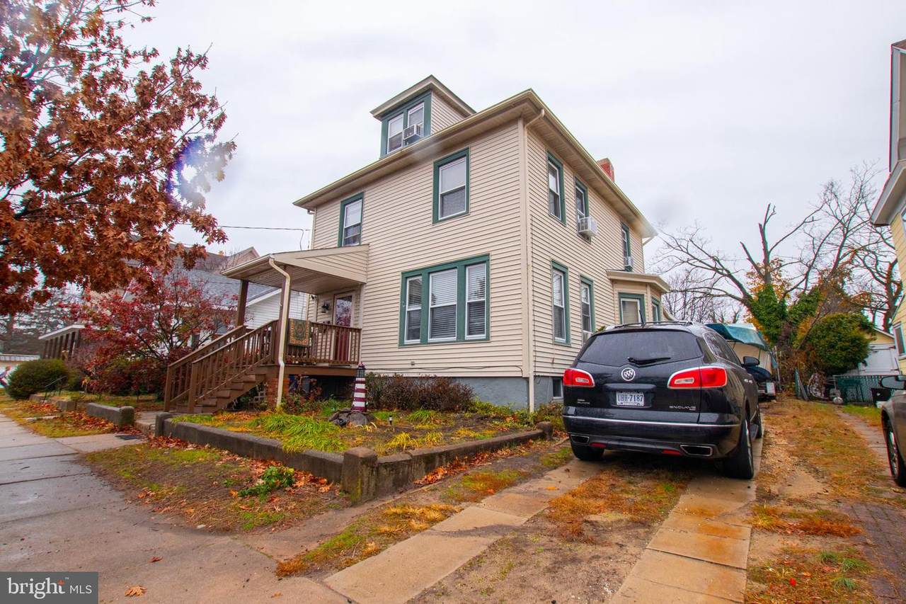 512 Oak Street - Photo 1
