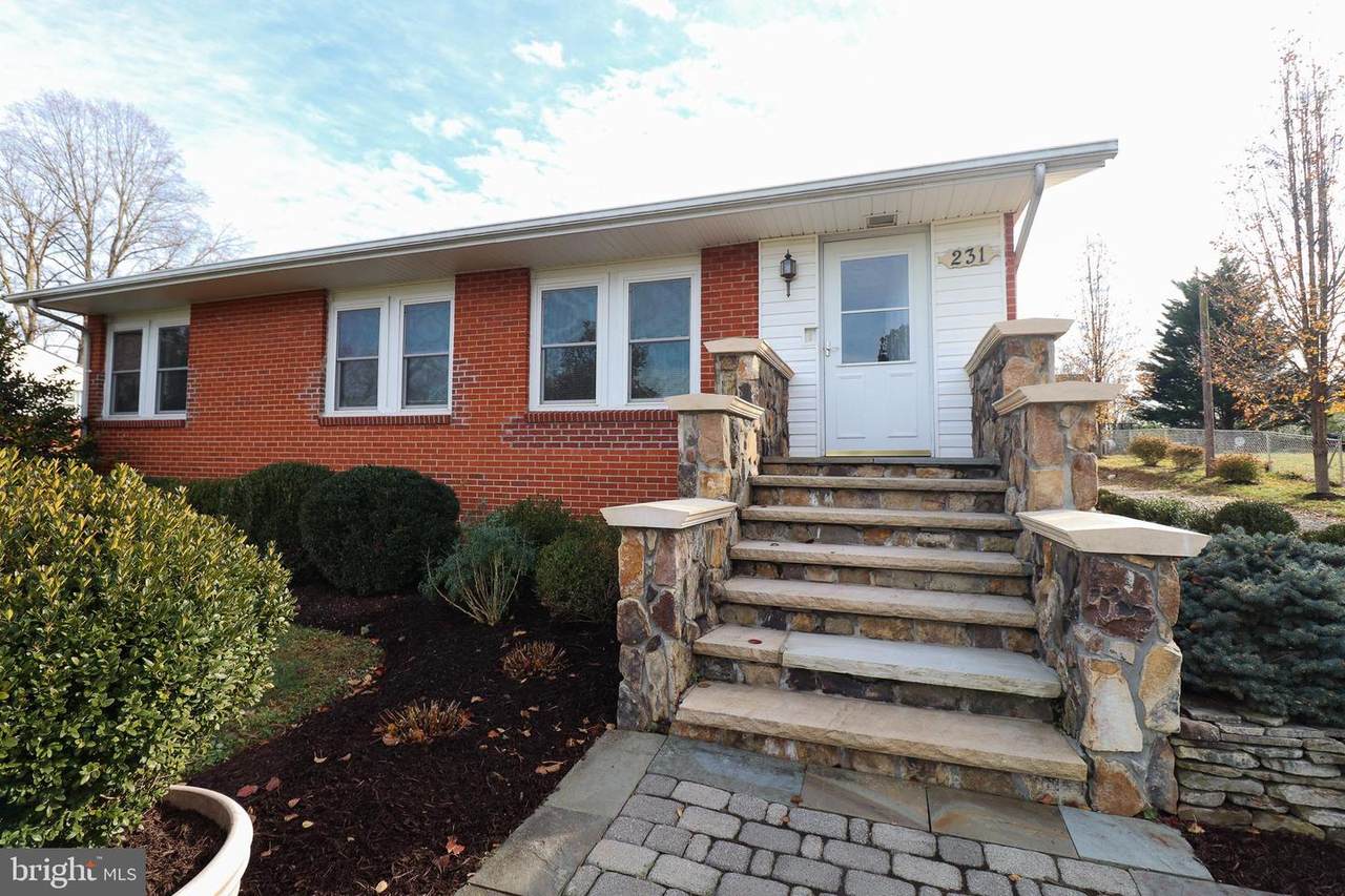 231 Lesco Boulevard - Photo 1
