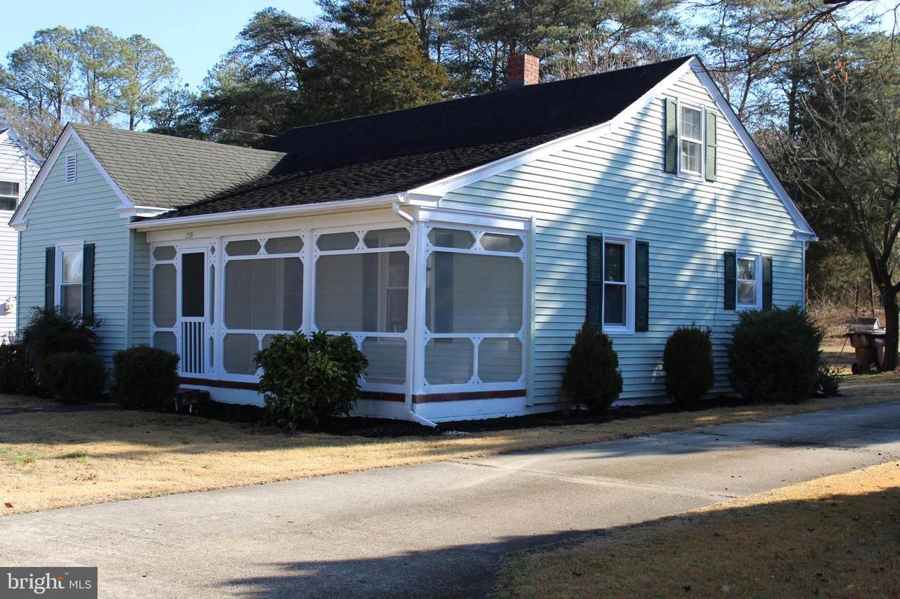 719 State Street - Photo 1
