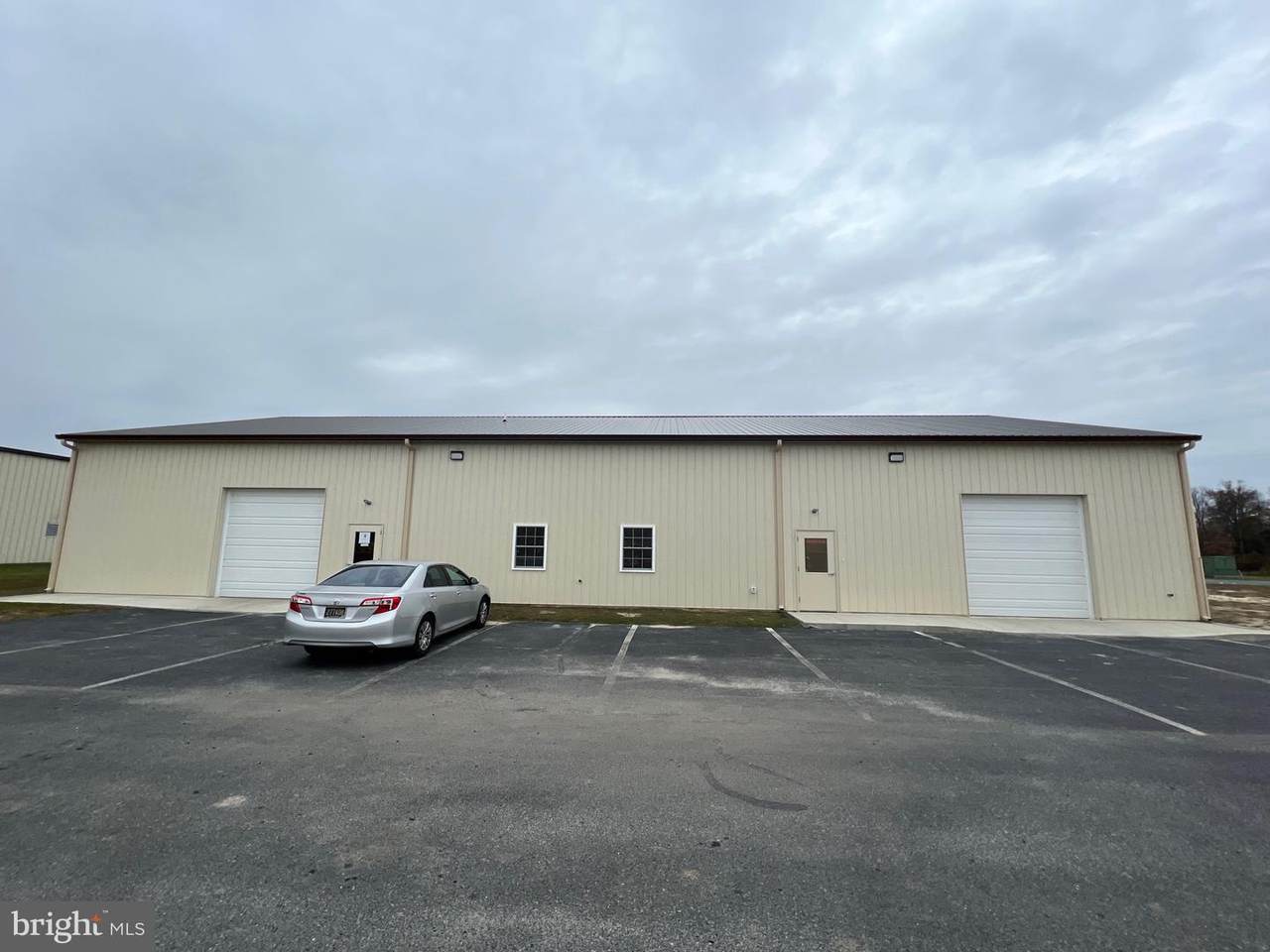 180 Kent Drive - Photo 1