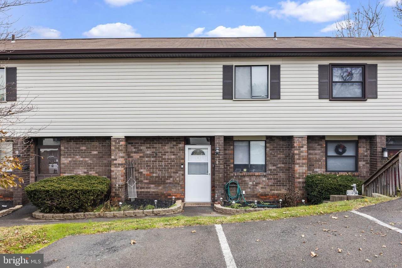5 Concord Place - Photo 1