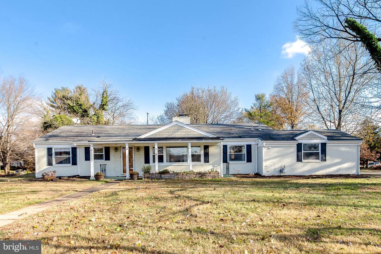 1306 Lyons Street - Photo 1
