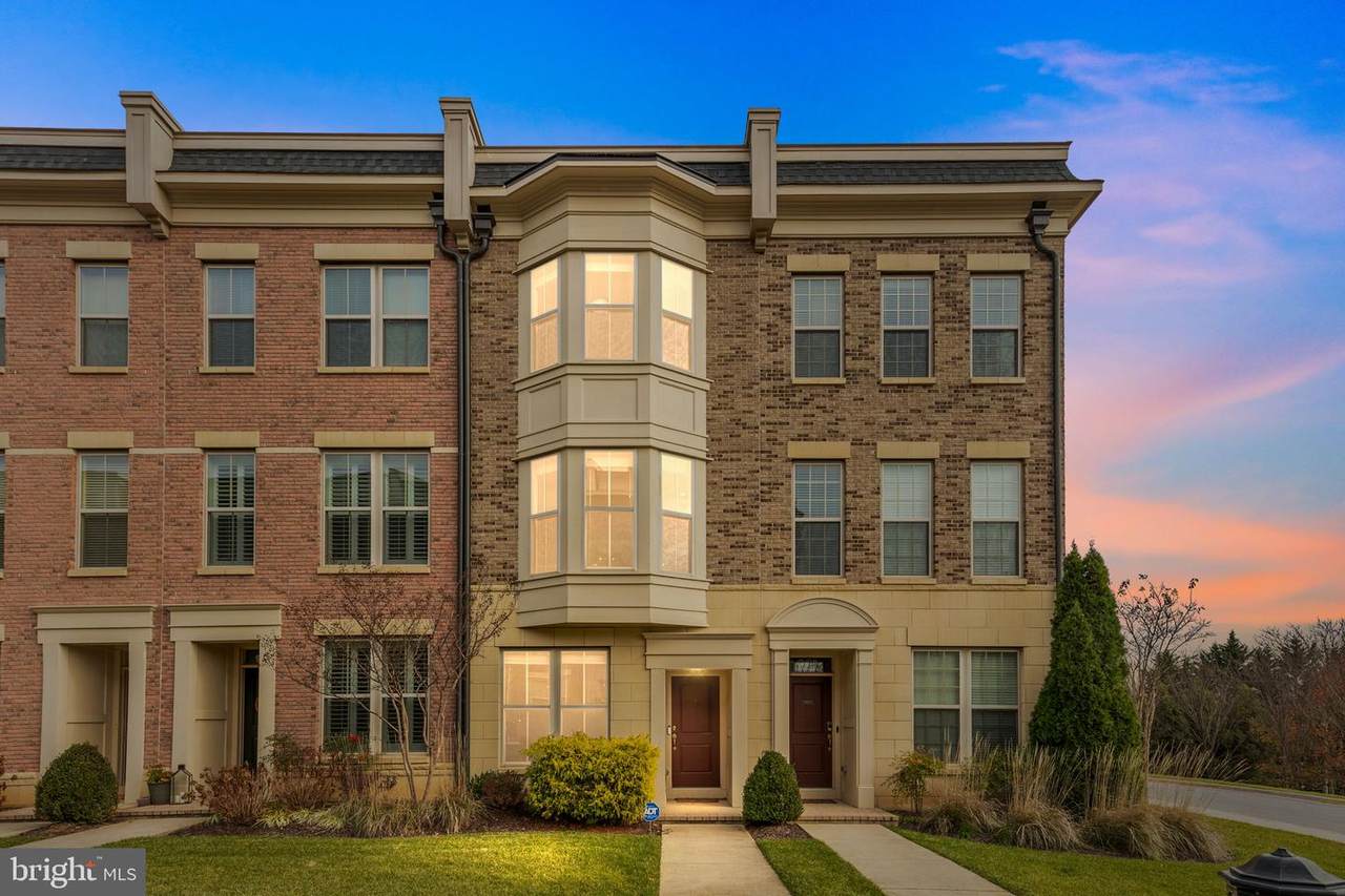 849 Regents Square - Photo 1
