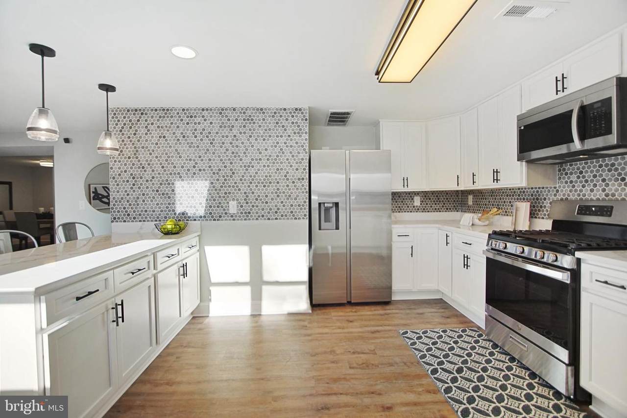 4004 Ellis Street - Photo 1