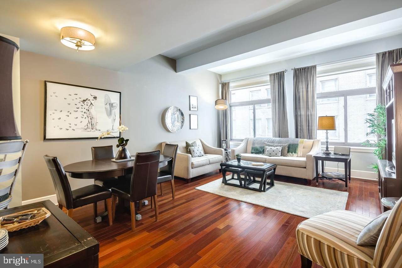 1500 Chestnut Street - Photo 1