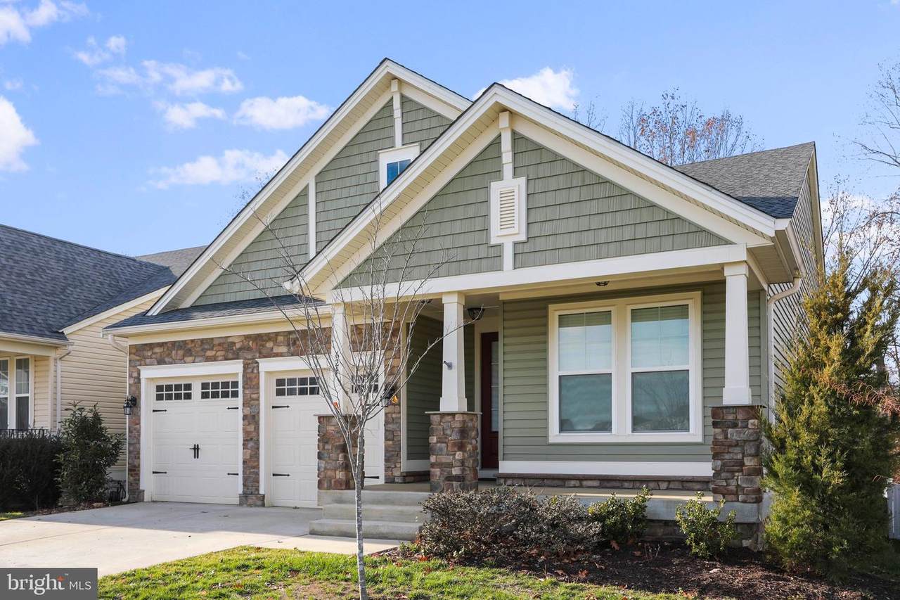 624 Crab Apple Drive - Photo 1