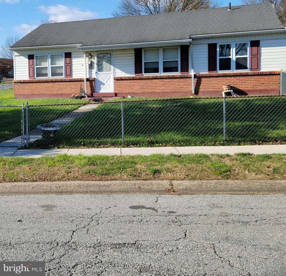 6 Lind Avenue - Photo 1