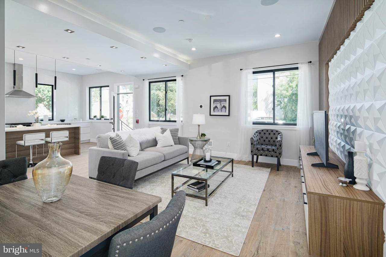 700 Master Street - Photo 1