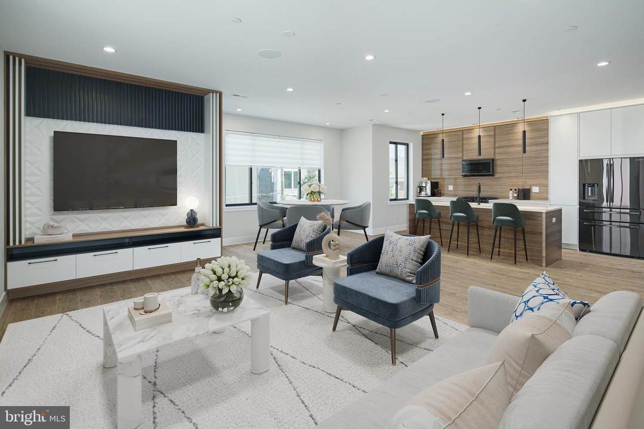 700 Master Street - Photo 1
