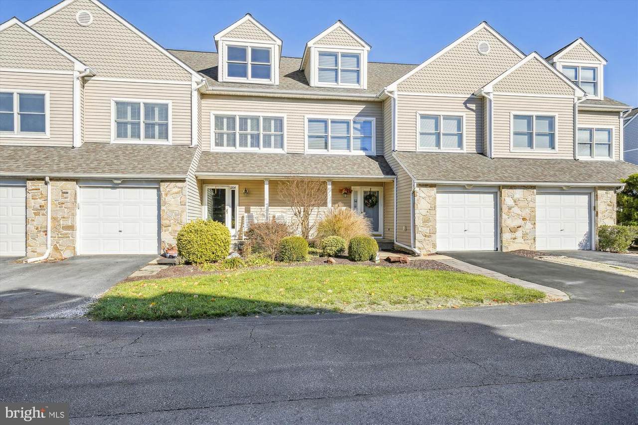 204 Schooner Way - Photo 1