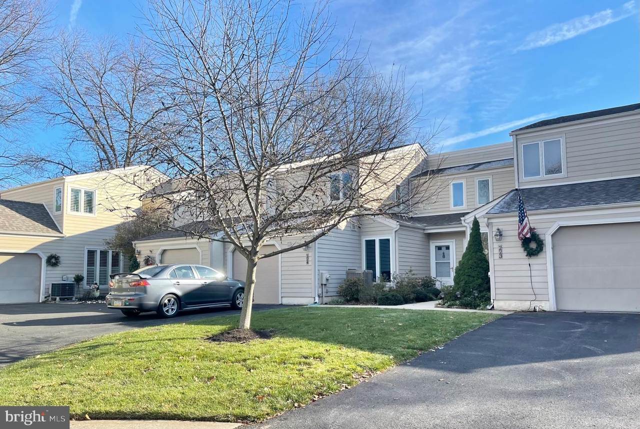 224 Hastings Court - Photo 1