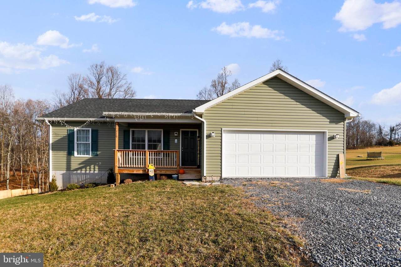 110 Hampshire House Drive - Photo 1