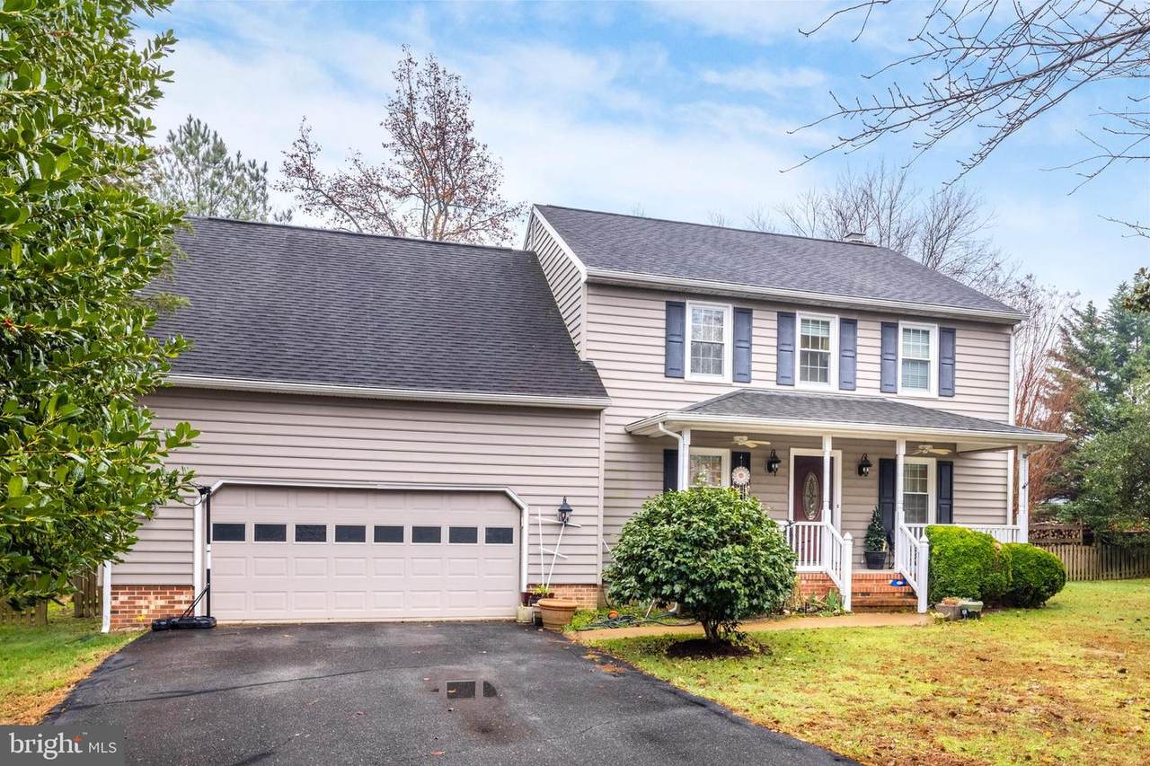 5512 Cedar Ridge Drive - Photo 1