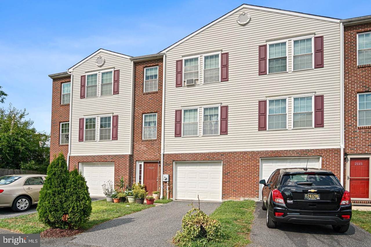 2113 Zanthia Way - Photo 1