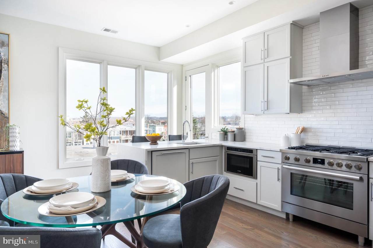270 15TH STREET - Photo 1