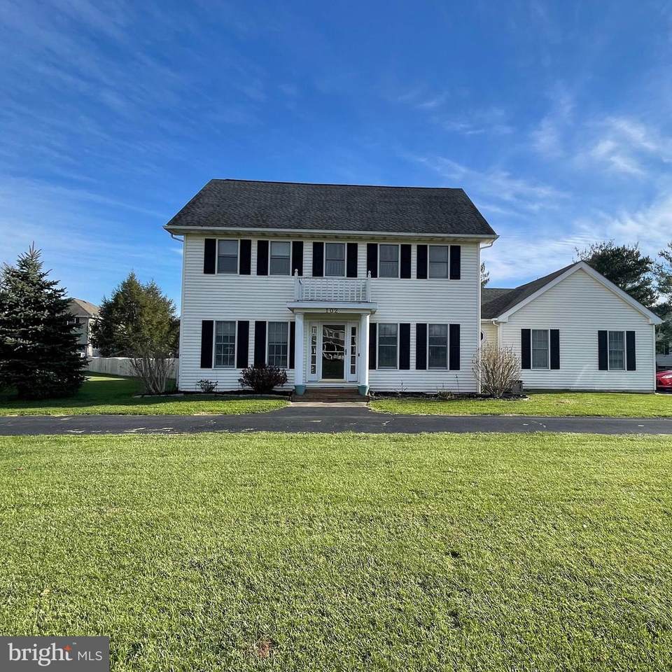 102 Springfield Way - Photo 1