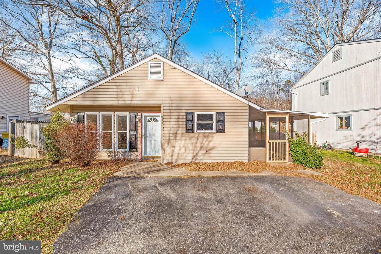 654 Emmett Place - Photo 1