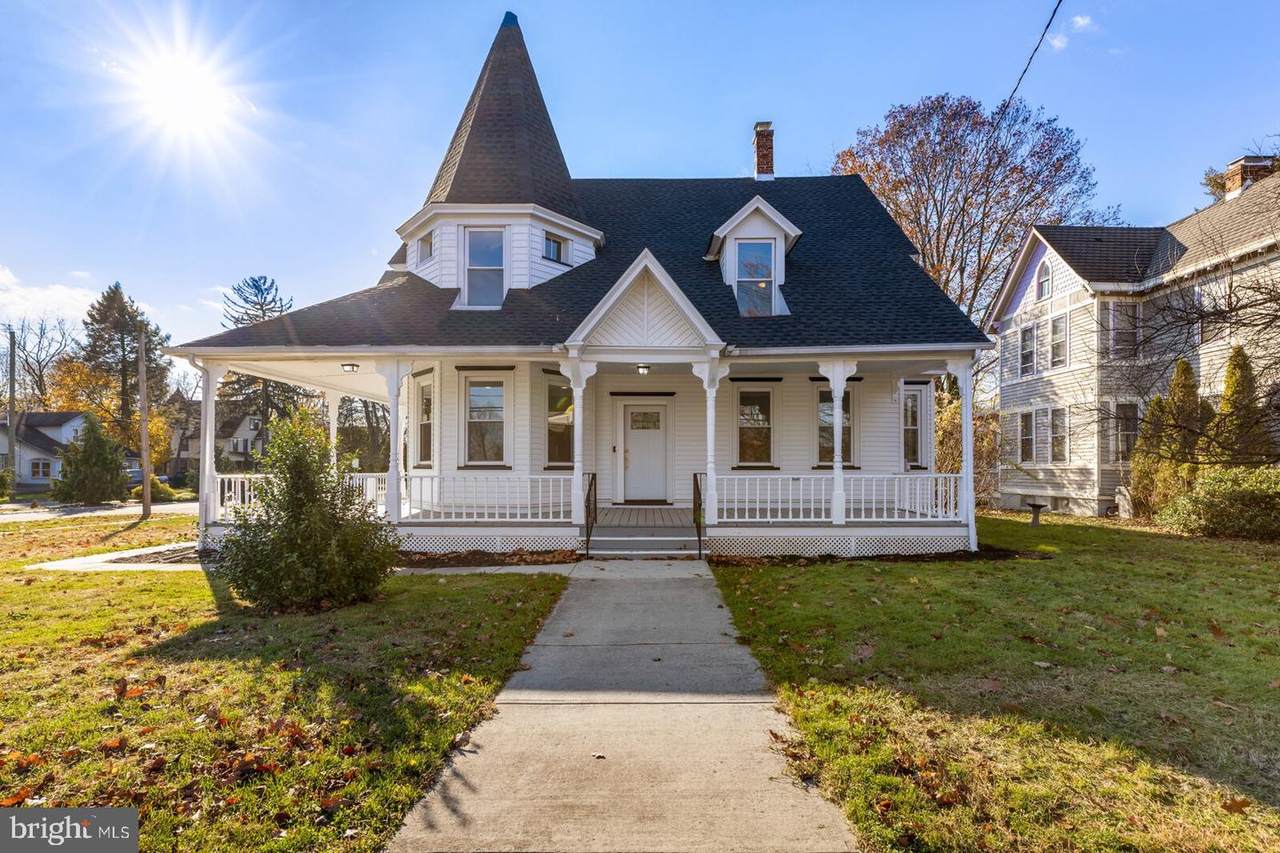 15 Franklin Avenue - Photo 1