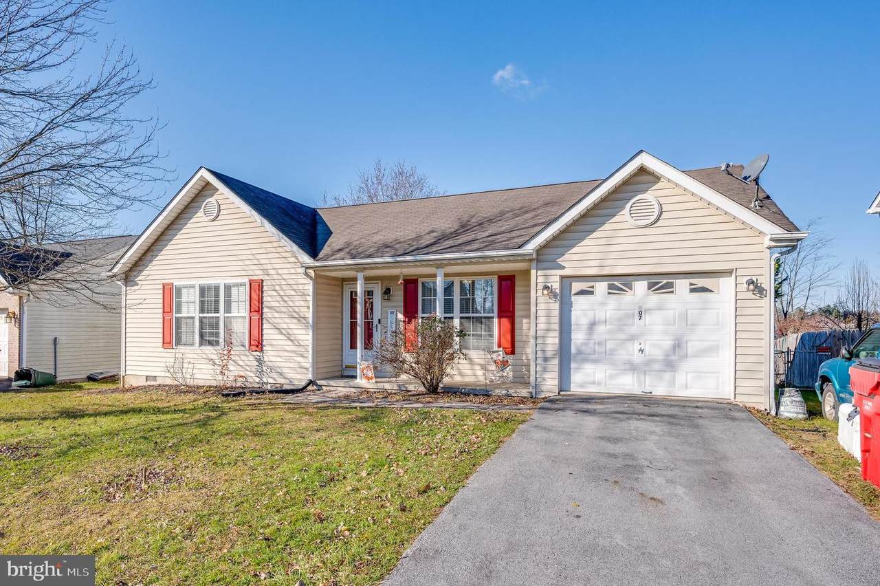 207 Achilla Terrace - Photo 1