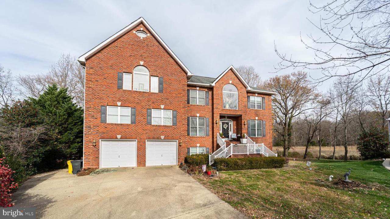 5339 Sweetwater Drive - Photo 1
