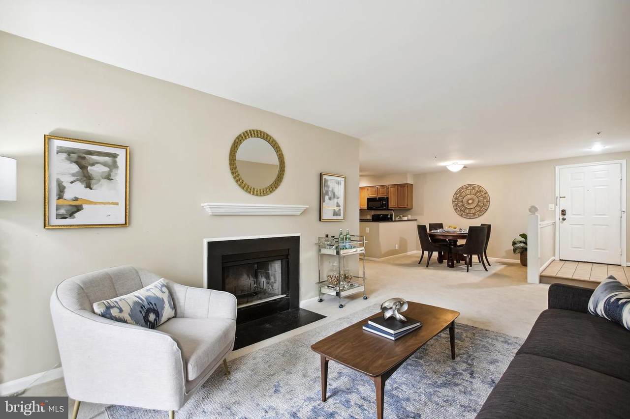 240 Reynolds Street - Photo 1