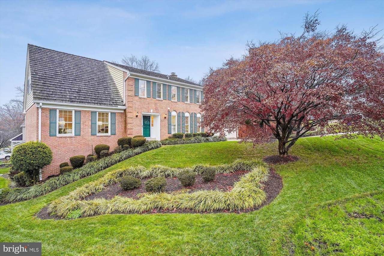 7401 Windmill Court - Photo 1
