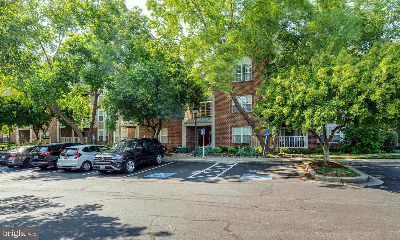633 Admiral Drive - Photo 1