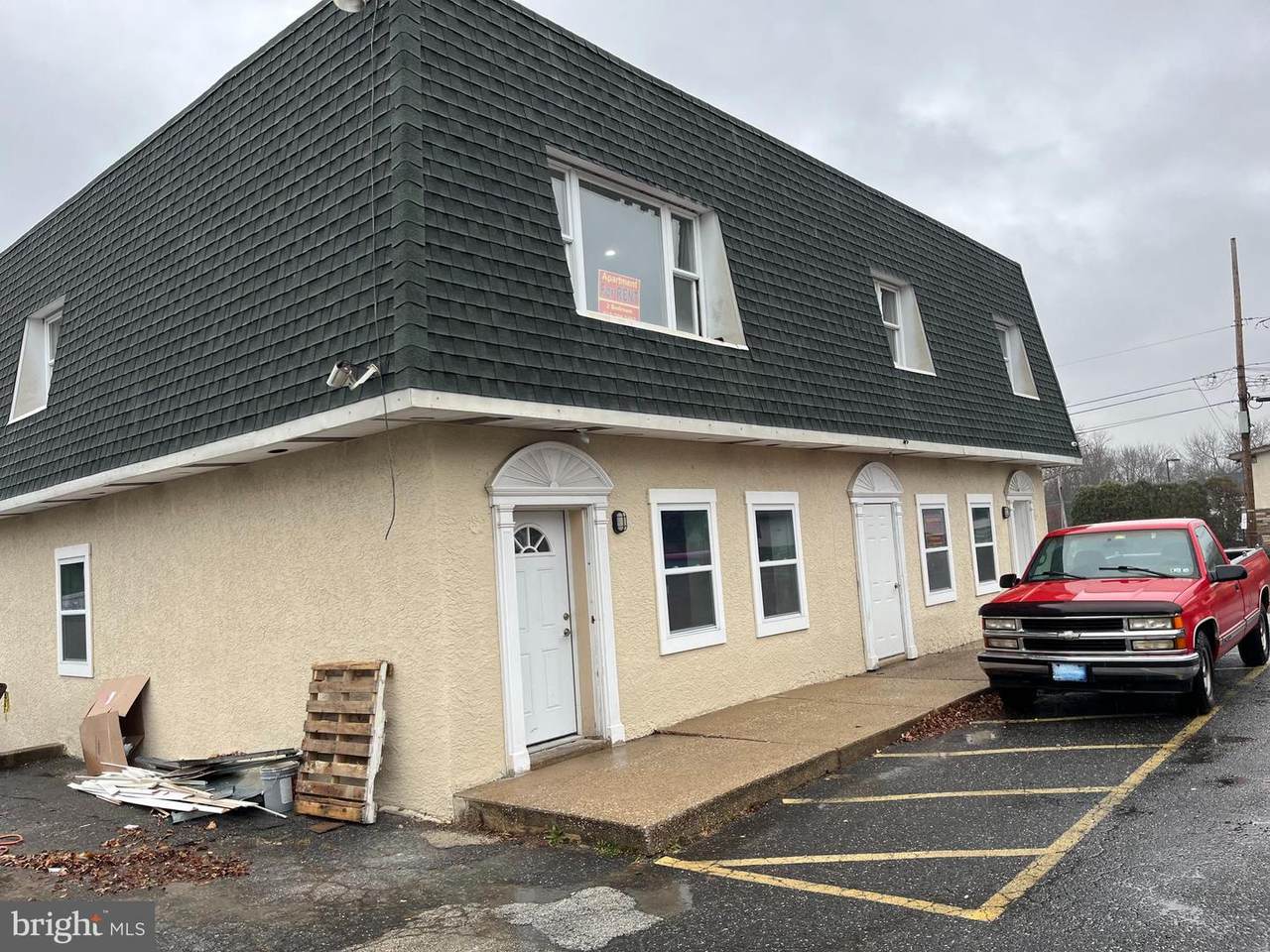 305 Virginia Avenue - Photo 1
