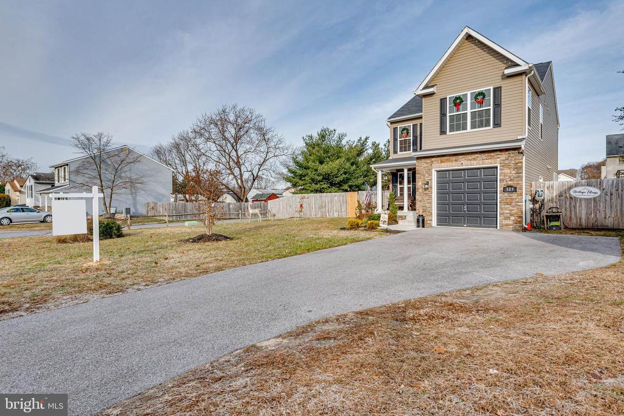 329 Rose Avenue - Photo 1