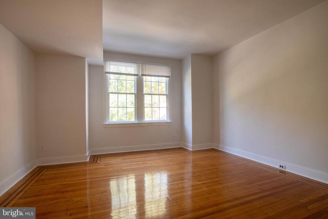 334 Lombard Street - Photo 1