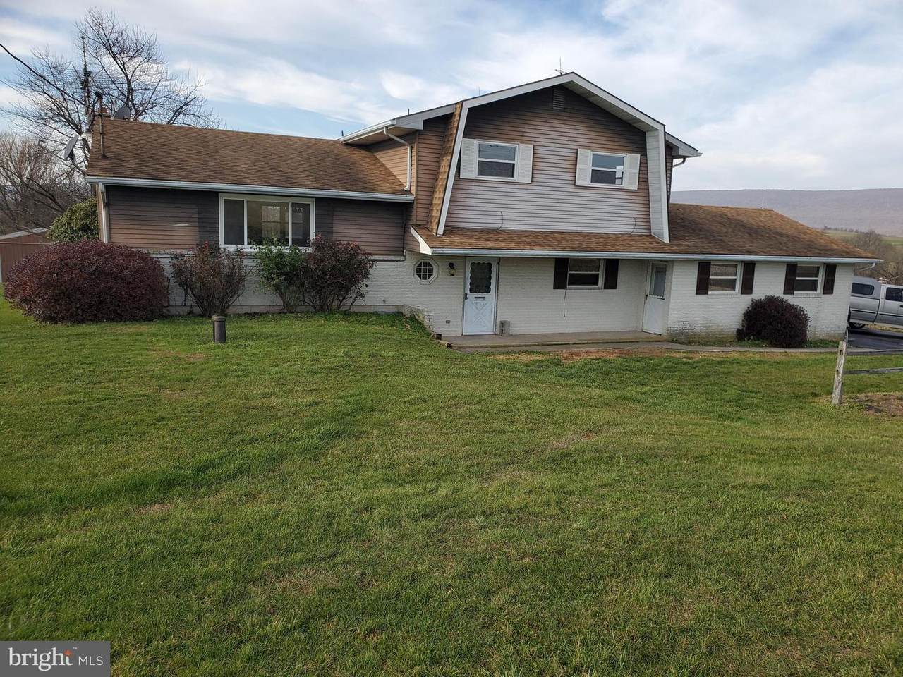 203 Krick Lane - Photo 1