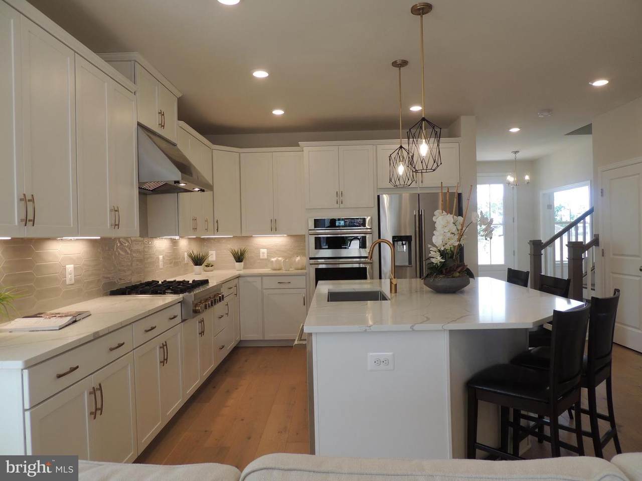 9555 Jefferson Street - Photo 1