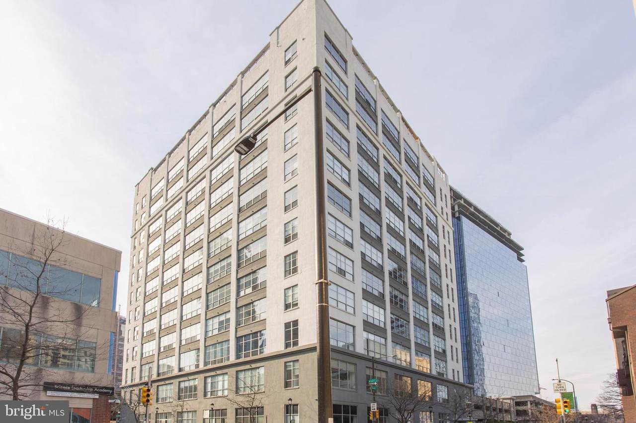 2200 Arch Street - Photo 1