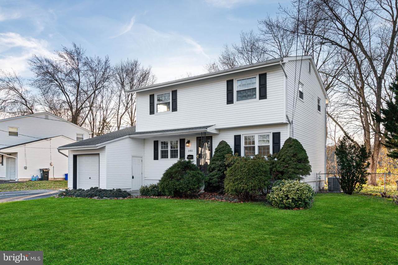285 Cindy Street - Photo 1