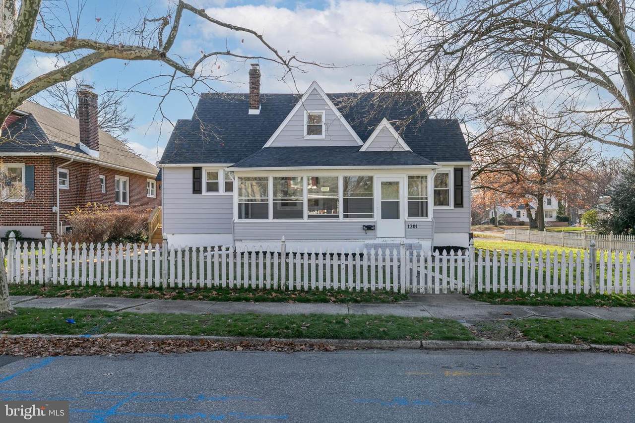 1201 Morgan Avenue - Photo 1
