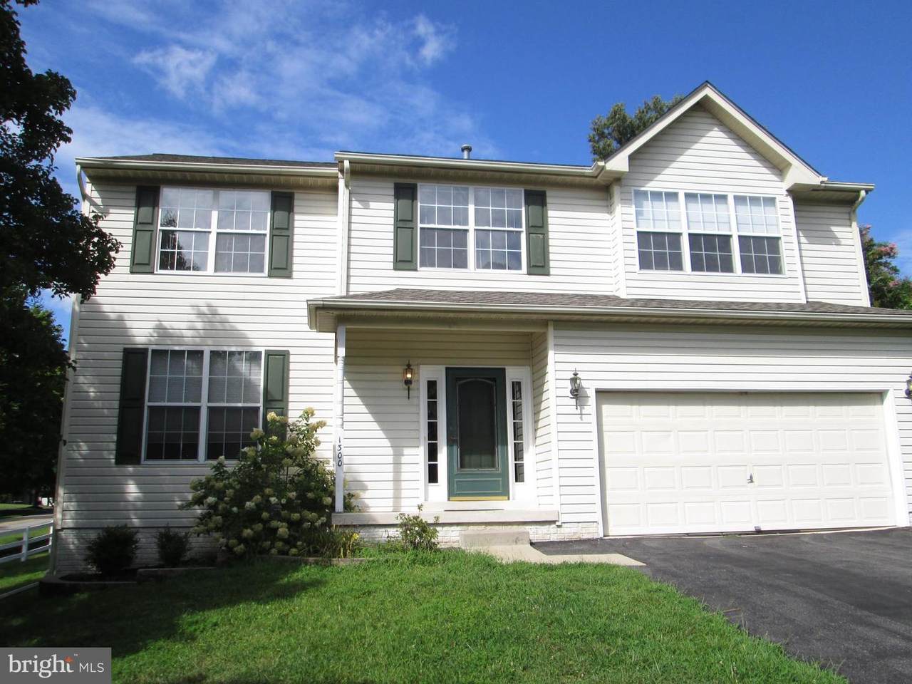 1300 Treasure Drive - Photo 1