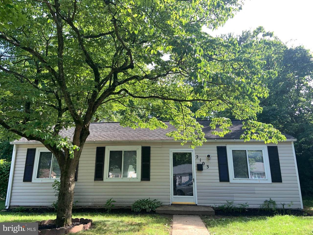 2103 Goodwood Road - Photo 1