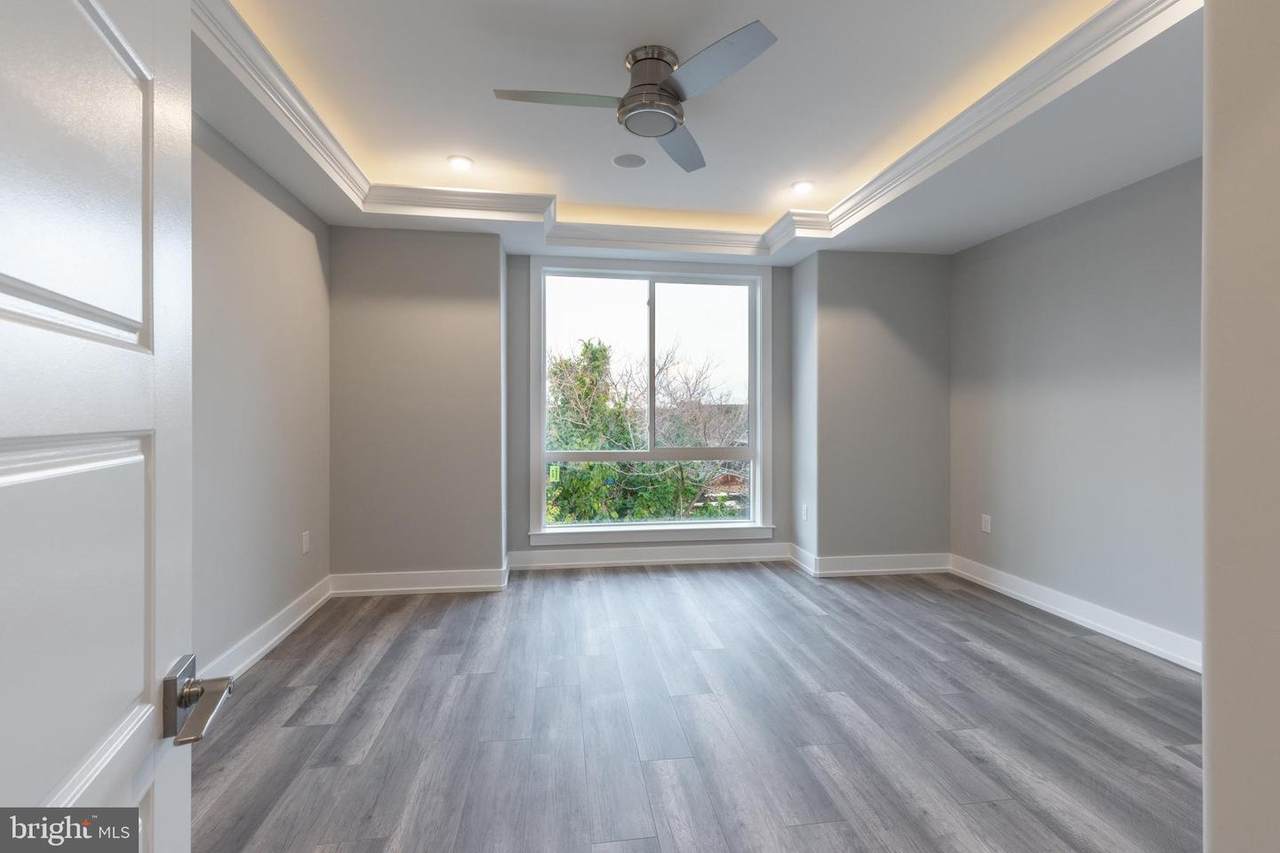 2324 9TH Street - Photo 1
