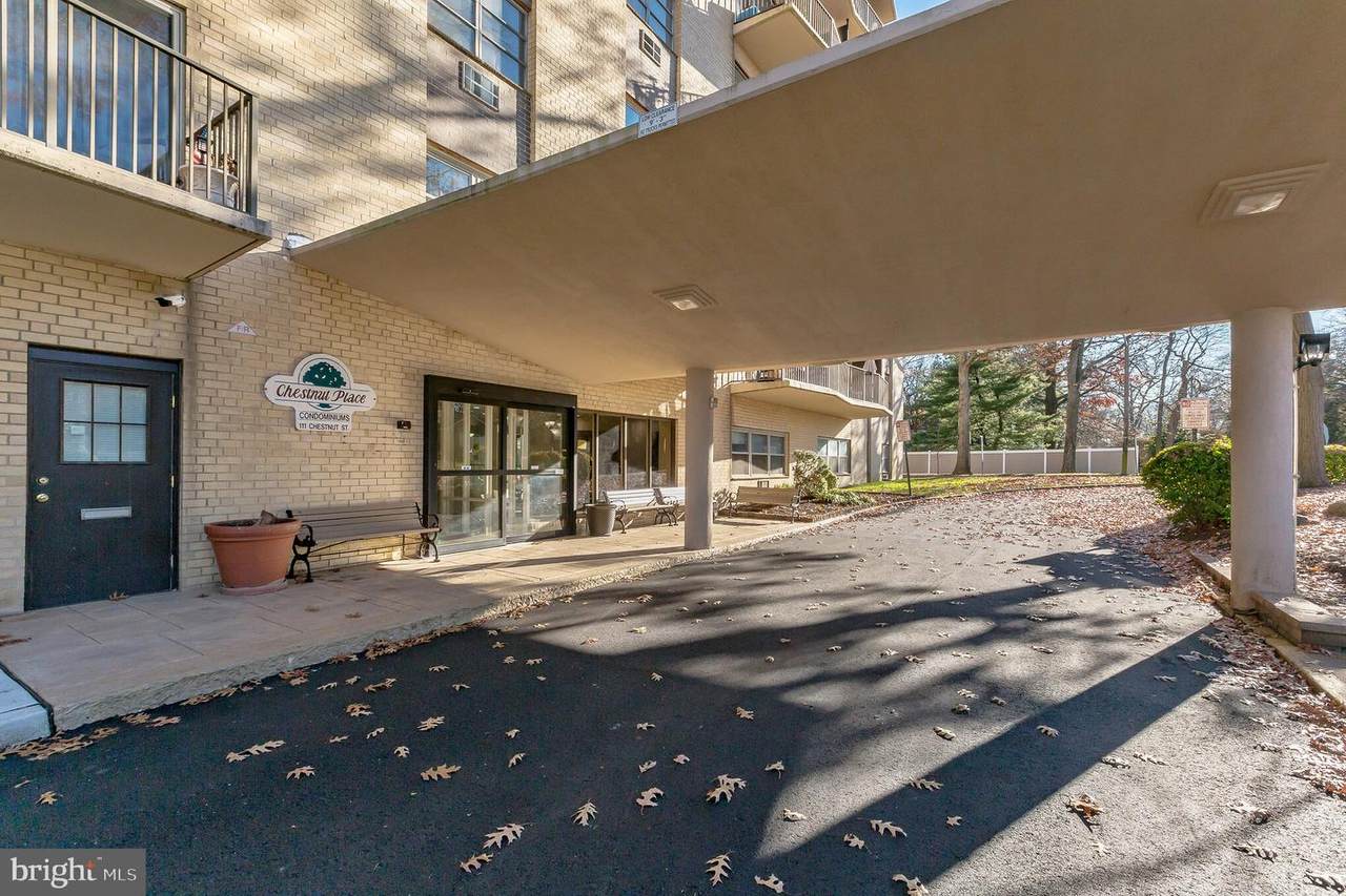 516 Chestnut Place - Photo 1